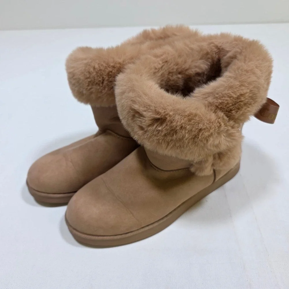 Juicy Couture King Boots Womens 9.5 Tan Faux Fur Bow Back Winter Ankle Booties